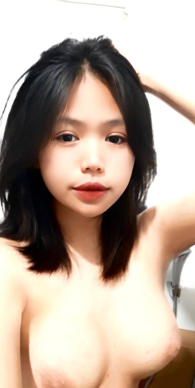 đi mua nhà, gặp phải nữ môi giới háo dâm