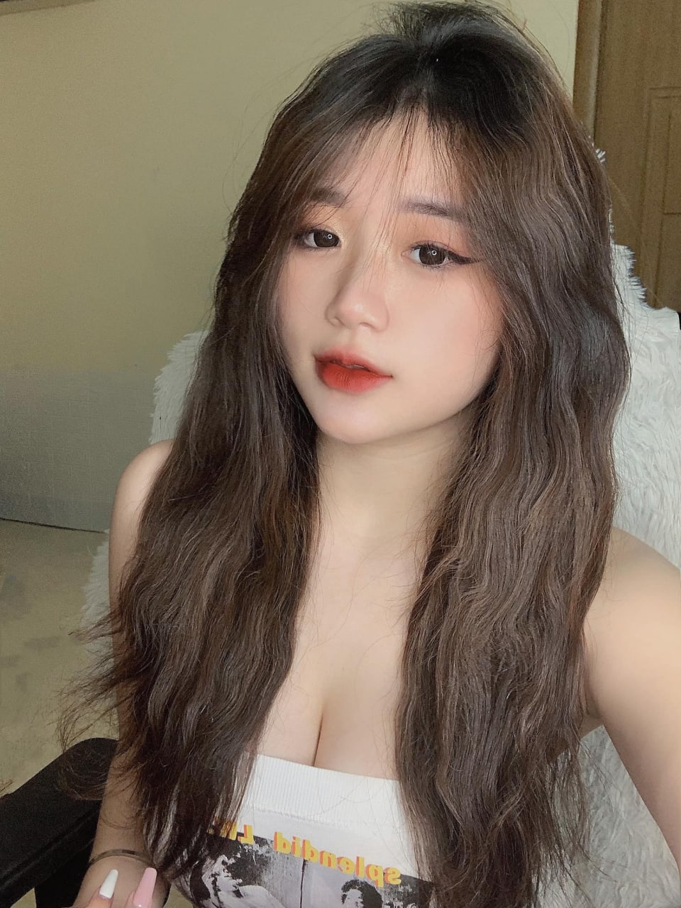 Thất nghiệp, tôi ở nhờ nhà anh trai tạm thời thì bị vợ mới cưới của anh trai cám dỗ